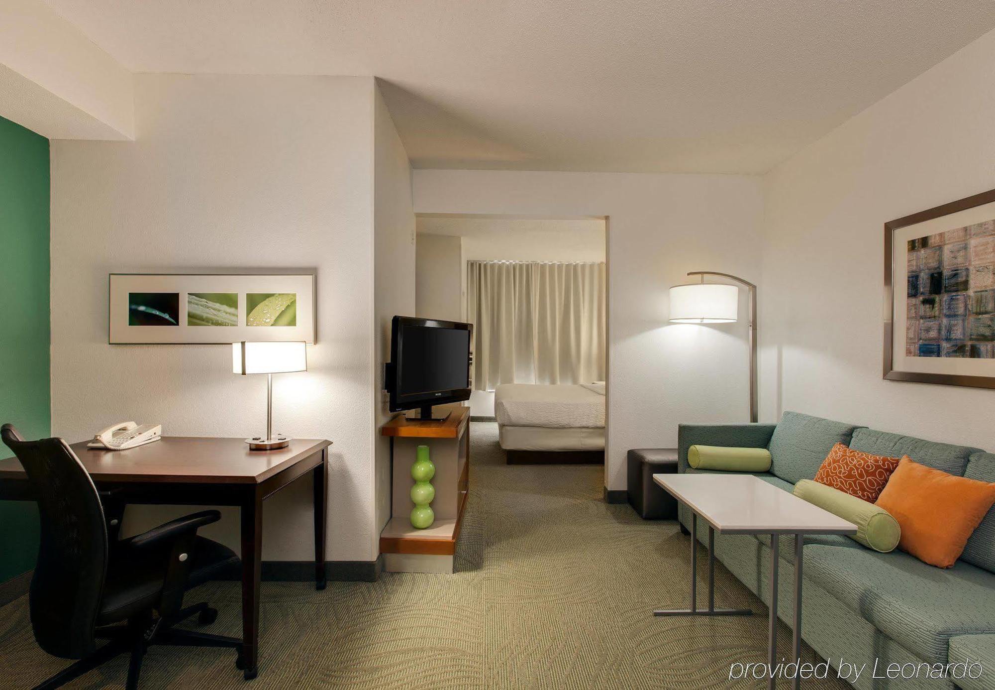 Springhill Suites Indianapolis Кармел Екстер'єр фото
