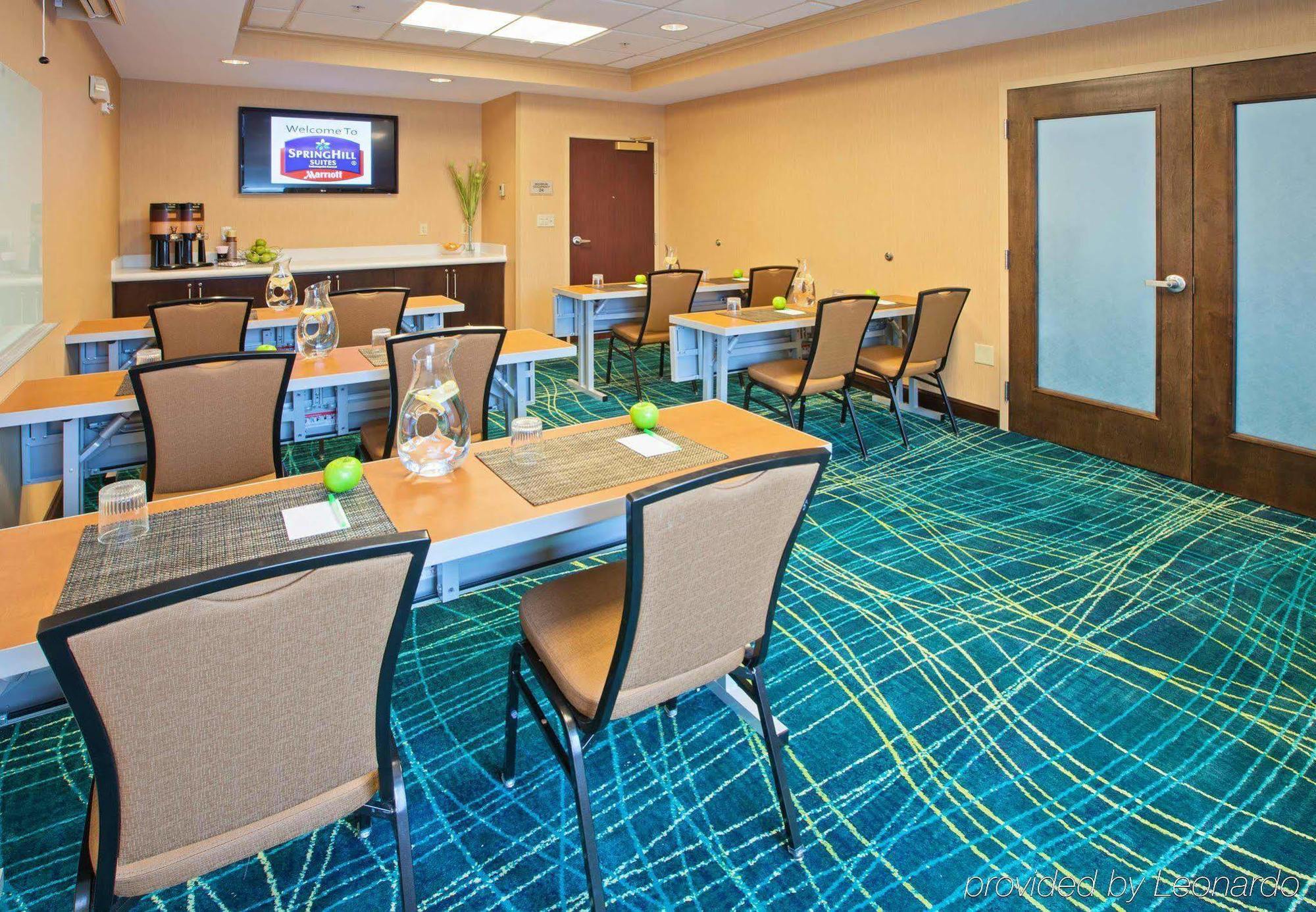 Springhill Suites Indianapolis Кармел Екстер'єр фото